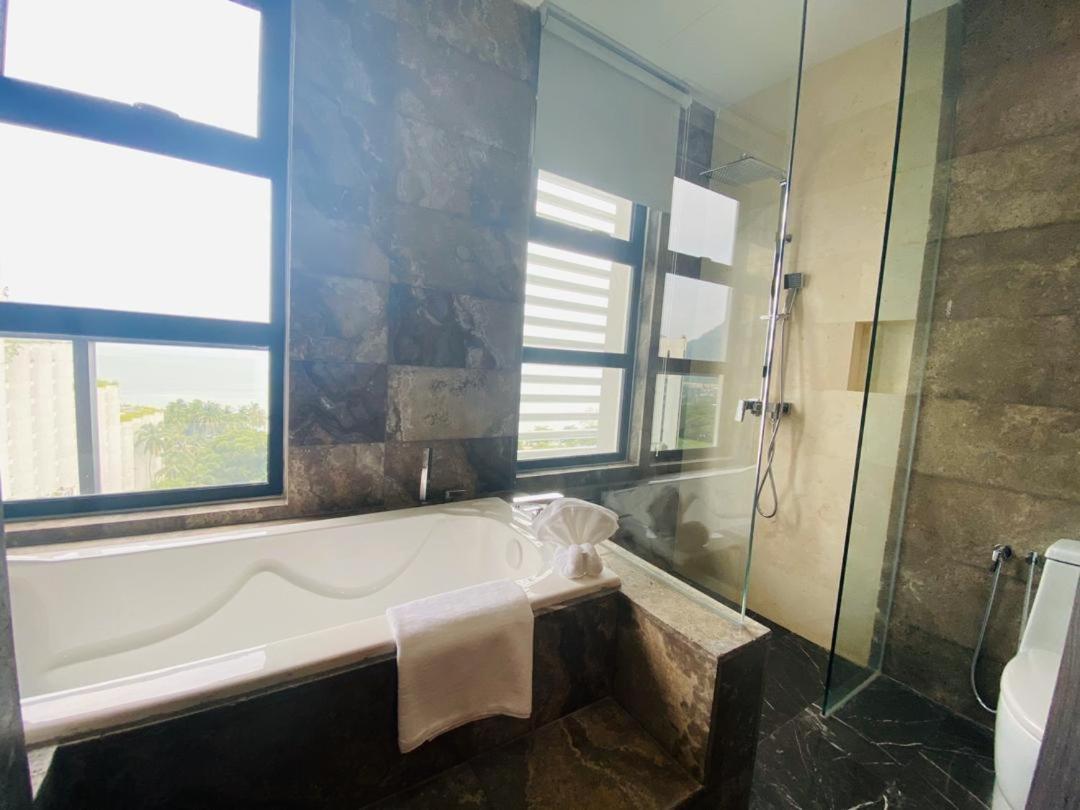 Bahang Bay Hotel Телук-Баханг Экстерьер фото
